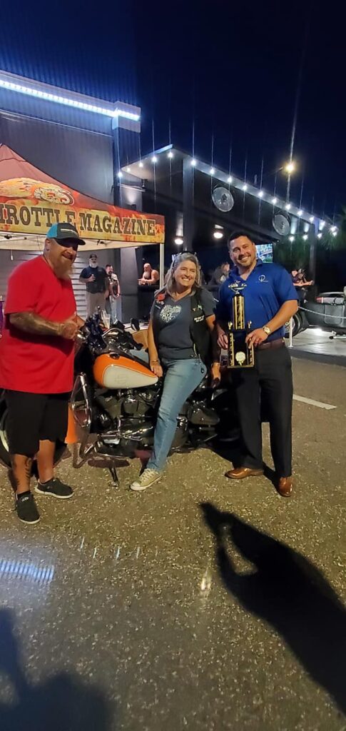 DieselBN_JulieOn-bike-with-trophy - Herricane - Diva Angels